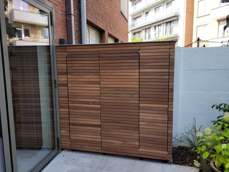 Tuinkast in thermowood afwerking